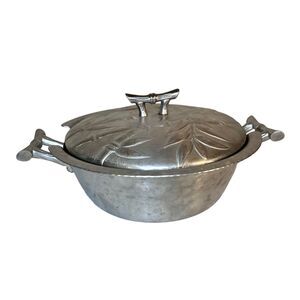 Everlast Hammered Aluminum Casserole Dish -Bamboo Design  Lid Hand Forged